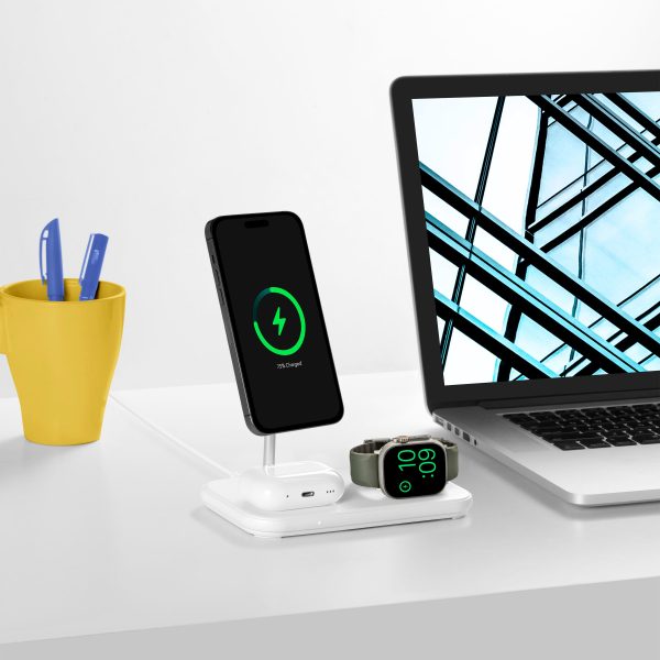 Best Buy 3 in 1 Magnetic Wireless Charger for Apple Devices-4